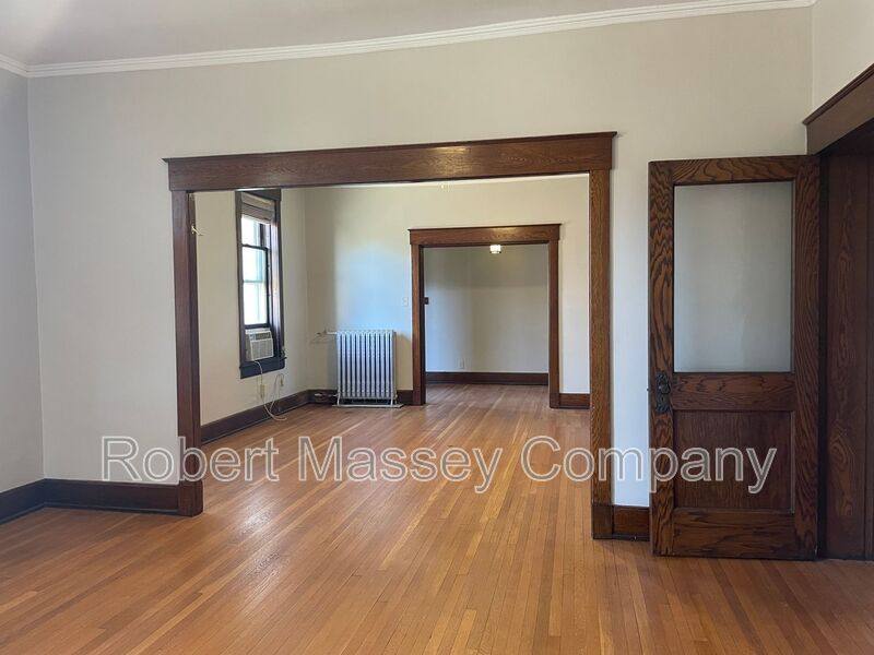 Apartment for rent at 2014 Cherokee Parkway #K, Louisville, KY 40204