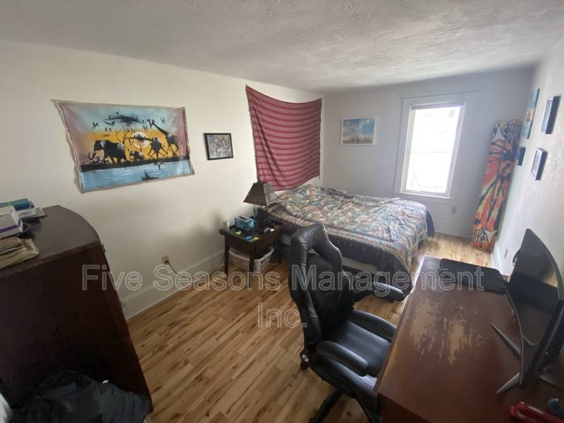 Apartment for rent at 18-20 Hayward St #1, Burlington, VT 05401