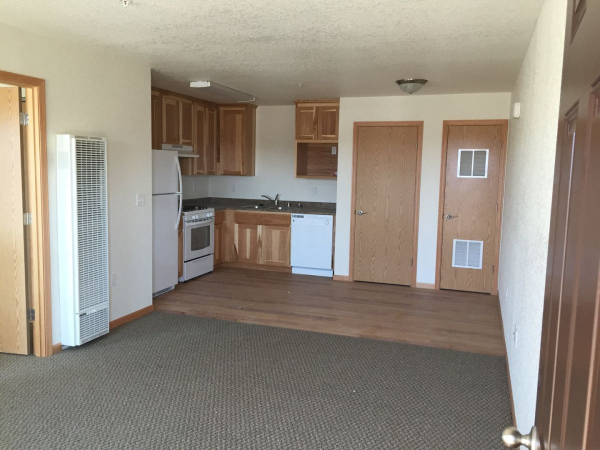 1690 Sutter Rd, McKinleyville, CA 95519 - Apartment for Rent - Image 4