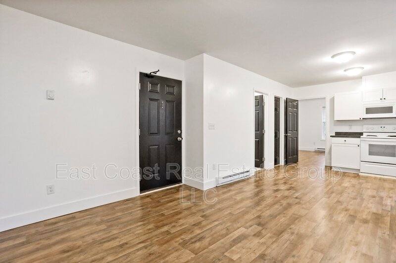 Apartment for rent at 207 N Mulberry St #3, Hagerstown, MD 21740