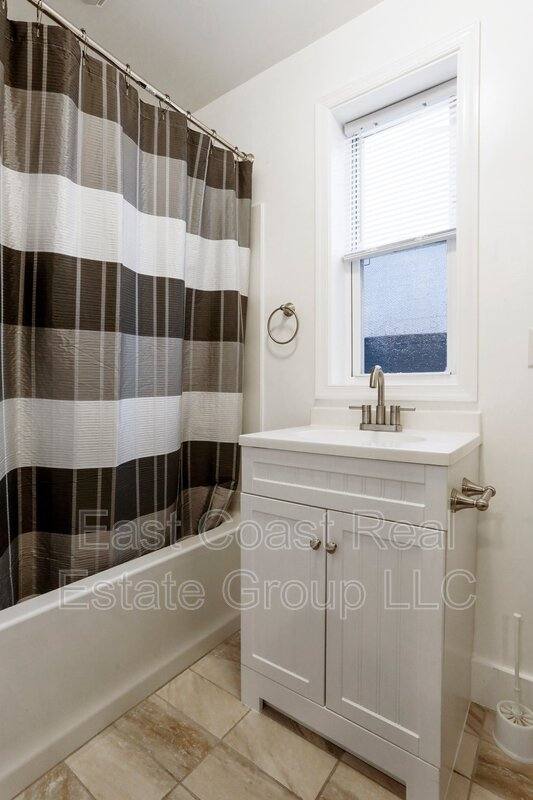 Apartment for rent at 207 N Mulberry St #3, Hagerstown, MD 21740
