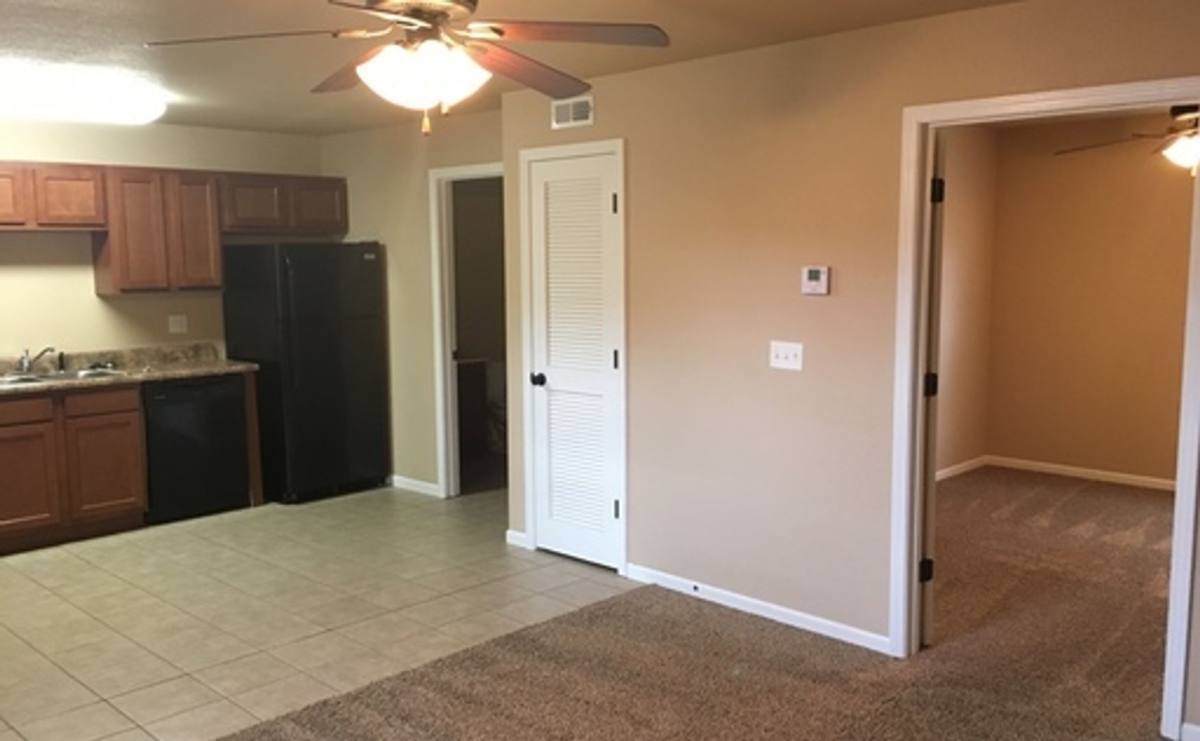 Apartment for rent at 20913 Humanity Lane, Saint Robert, MO 65584