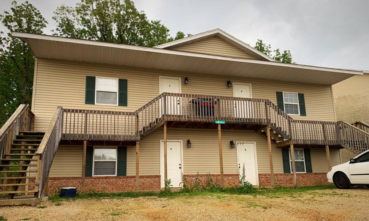 Apartment for rent at 20913 Humanity Lane, Saint Robert, MO 65584