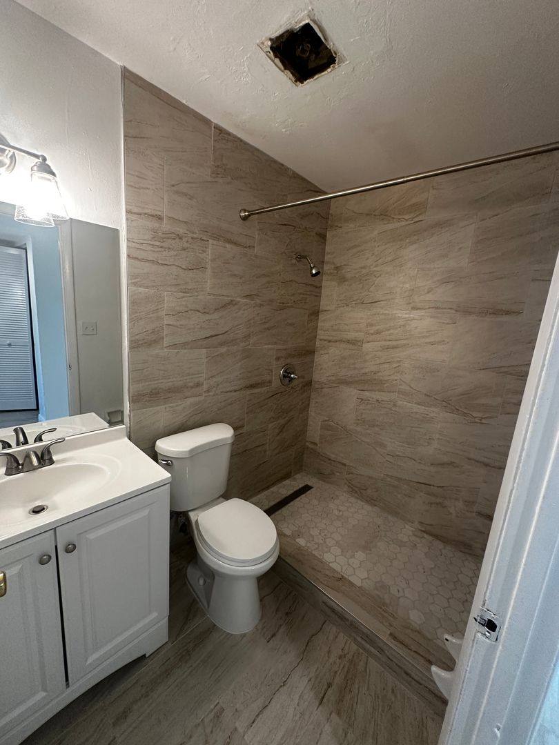 Apartment for rent at 901 SW 62nd Terrace, Gainesville, FL 32607
