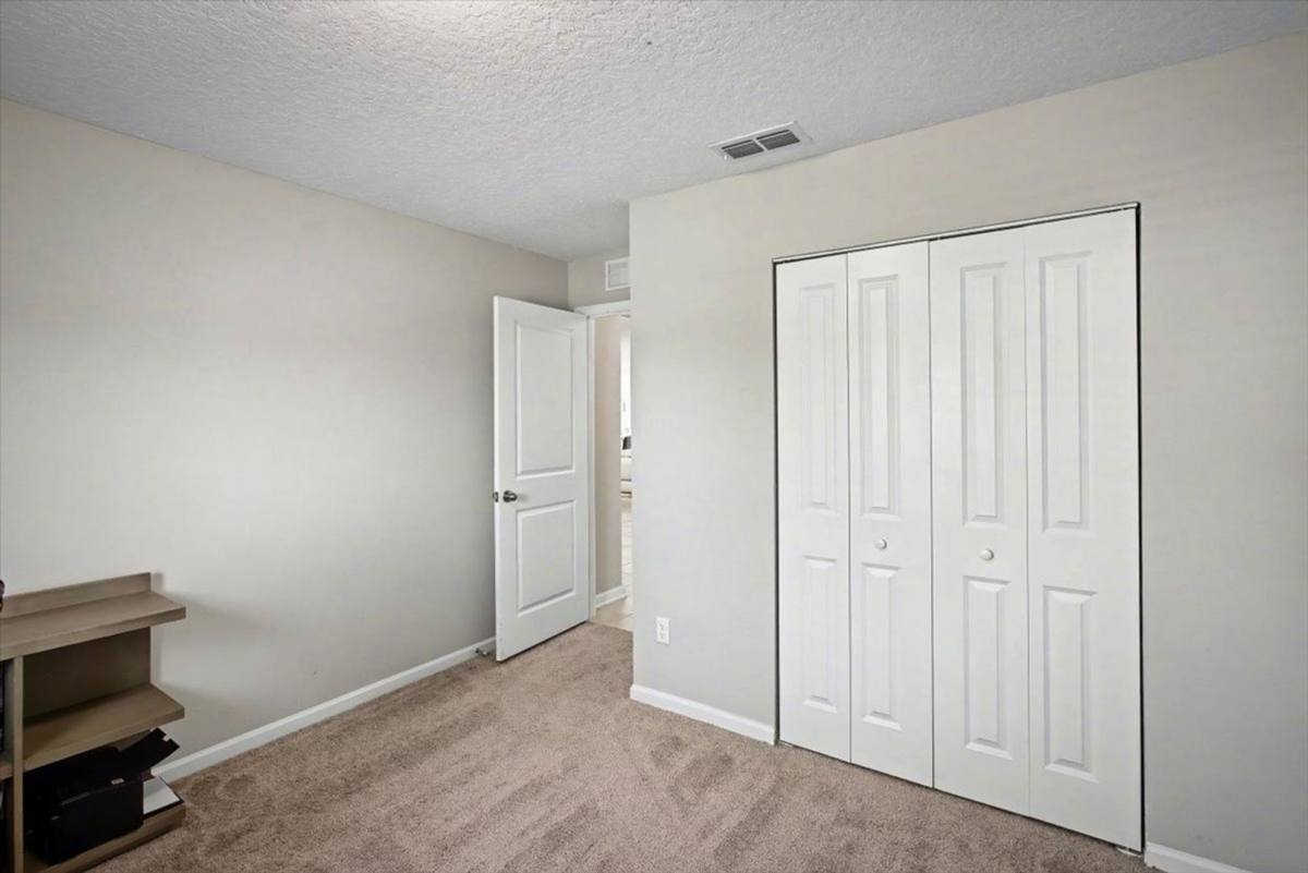 House for rent at 4948 Big Pine Dr, Jacksonville, FL 32218