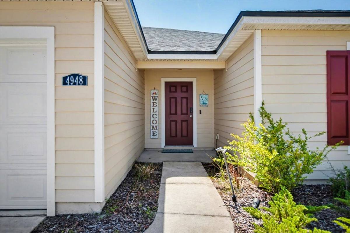 House for rent at 4948 Big Pine Dr, Jacksonville, FL 32218