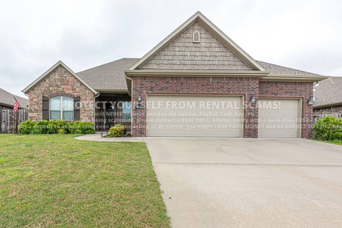House for rent at 2912 W Featherock Way, Fayetteville, AR 72704