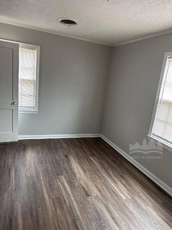 House for rent at 1240 Robin Hood Lane, Memphis, TN 38111