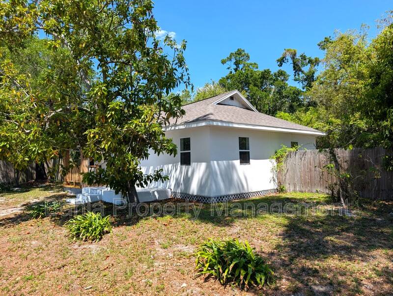 House for rent at 1608 E New Orleans Ave, Tampa, FL 33610