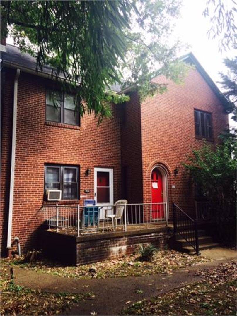 Apartment for rent at 1508 1 2 Lee St E, Charleston, WV 25311