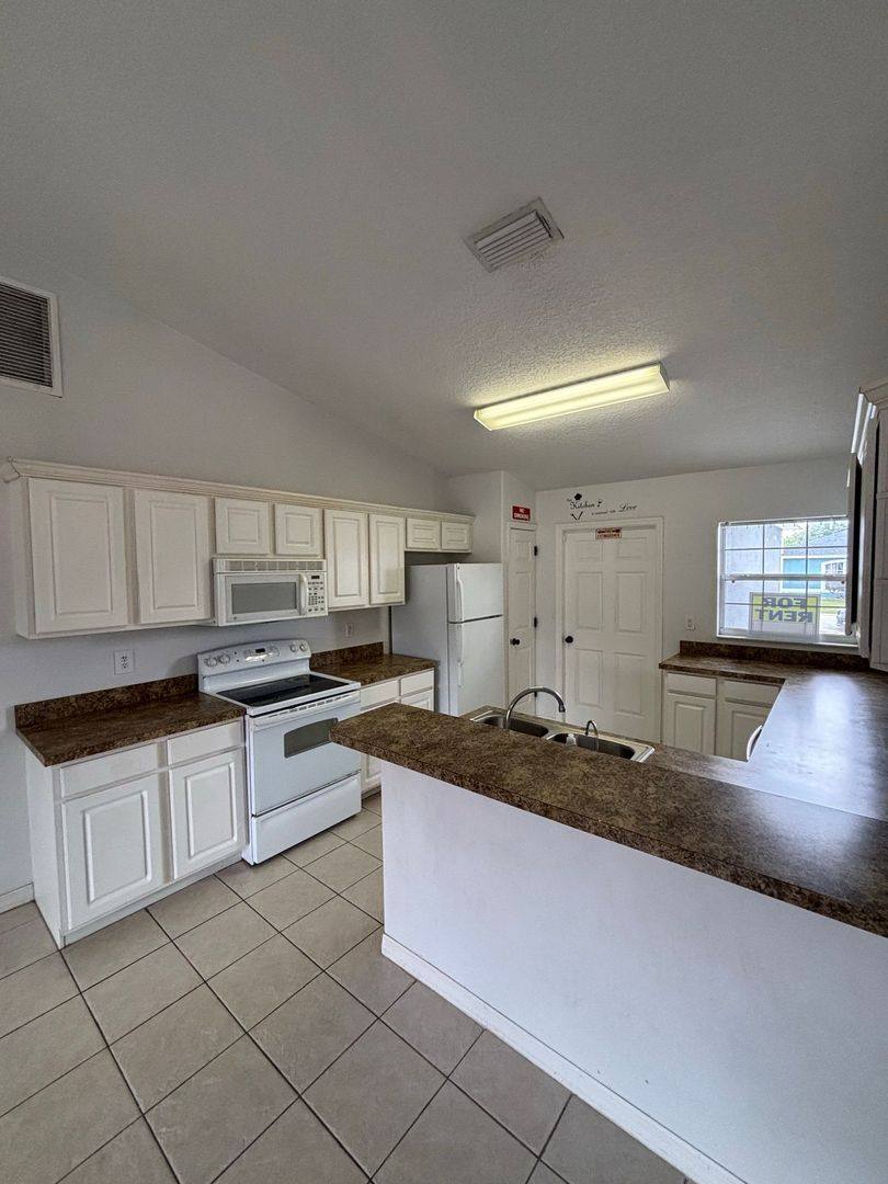 House for rent at 205 Golf Aire Blvd, Haines City, FL 33844