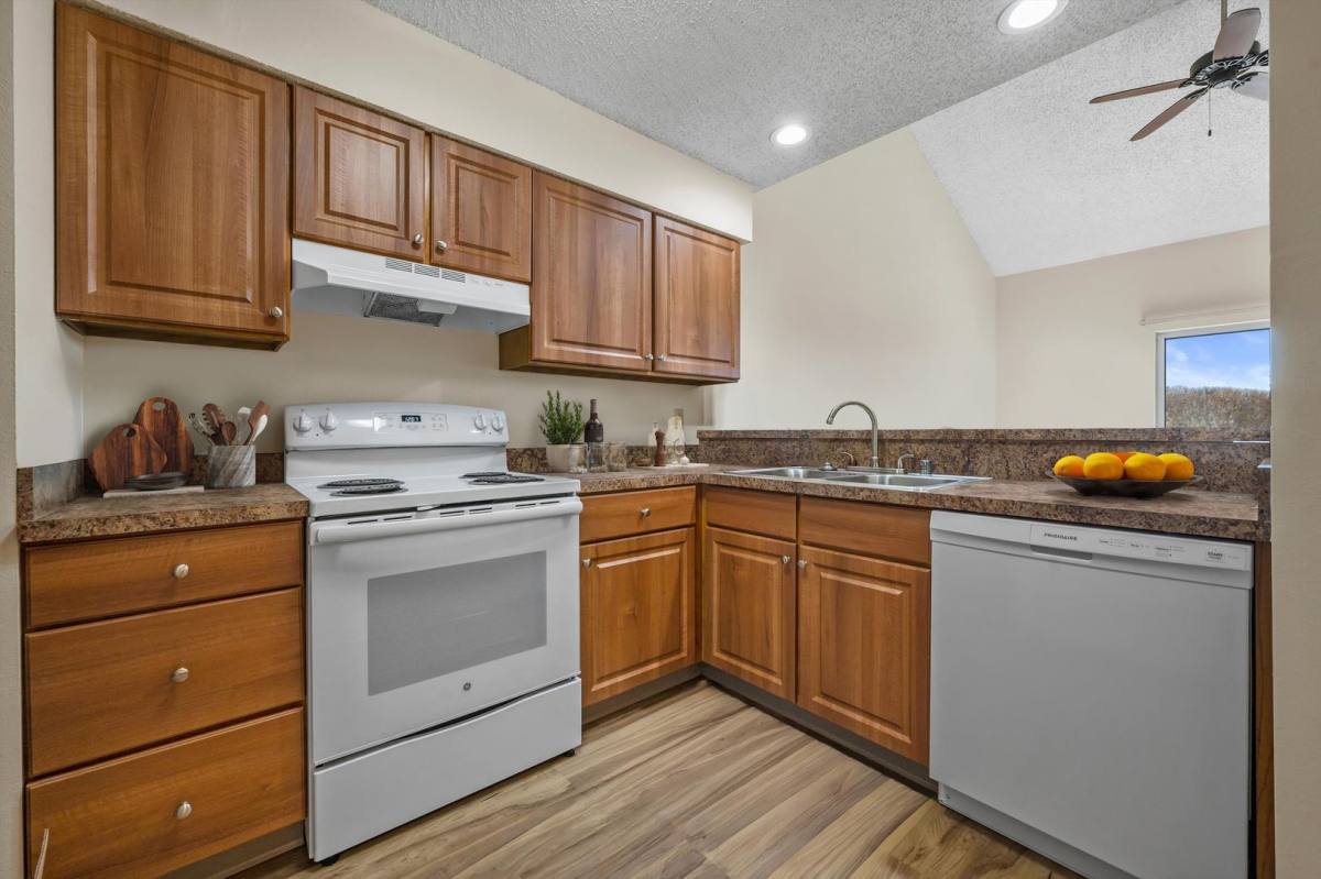 Apartment for rent at 580 & 590 Foxtail Dr, Pewaukee, WI 53072
