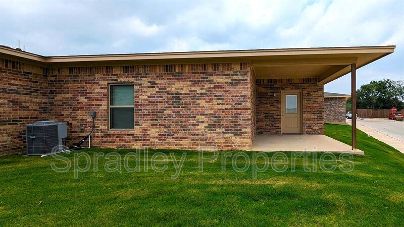 Apartment for rent at 1037A Hibiscus Dr, Belton, TX 76513