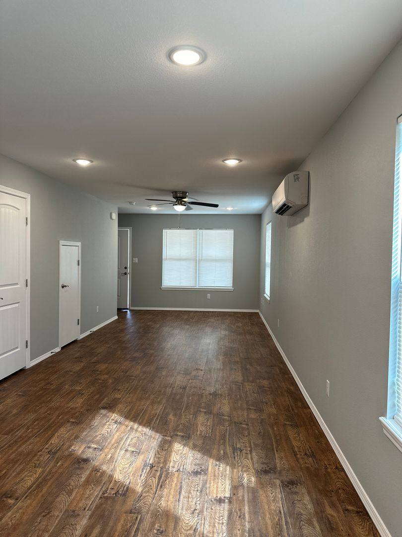 Townhouse for rent at 96 N School St, Charleston, AR 72933