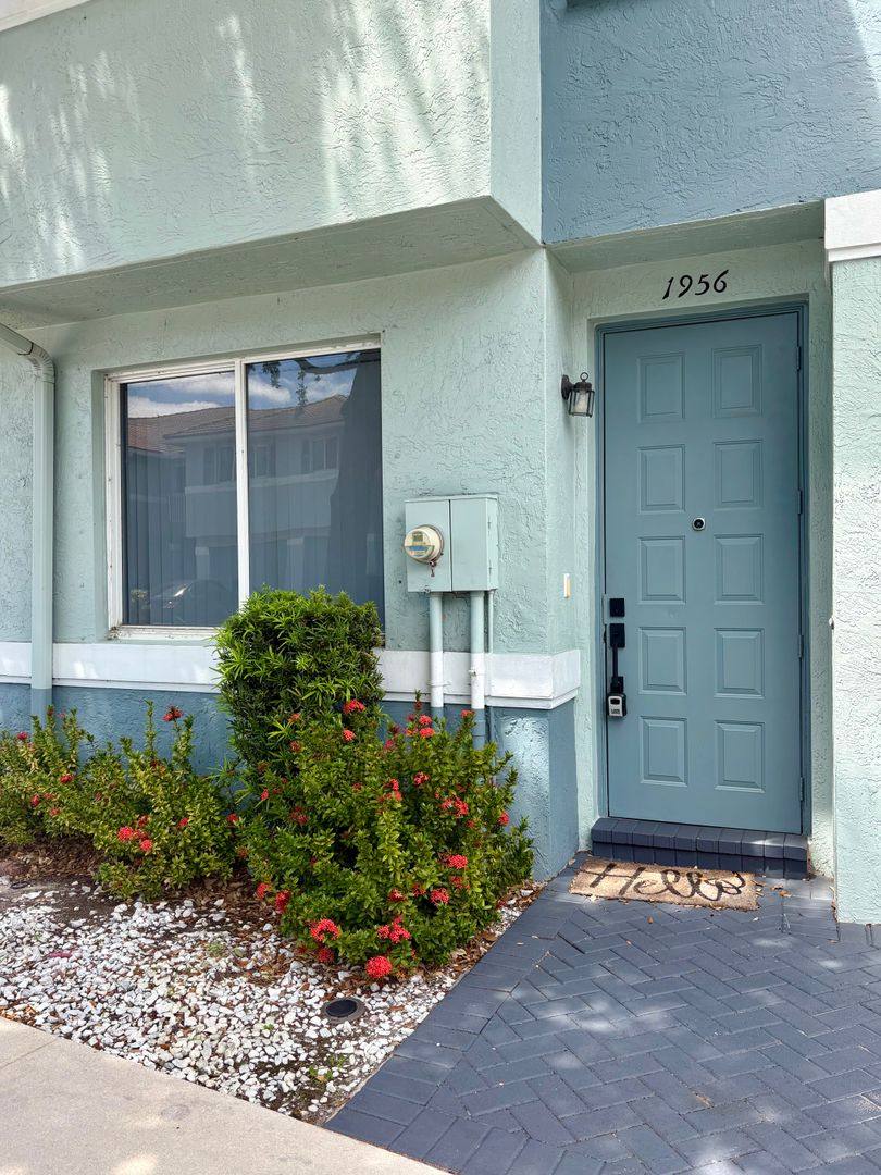 Townhouse for rent at 1956 Alamanda Way, West Palm Beach, FL 33404