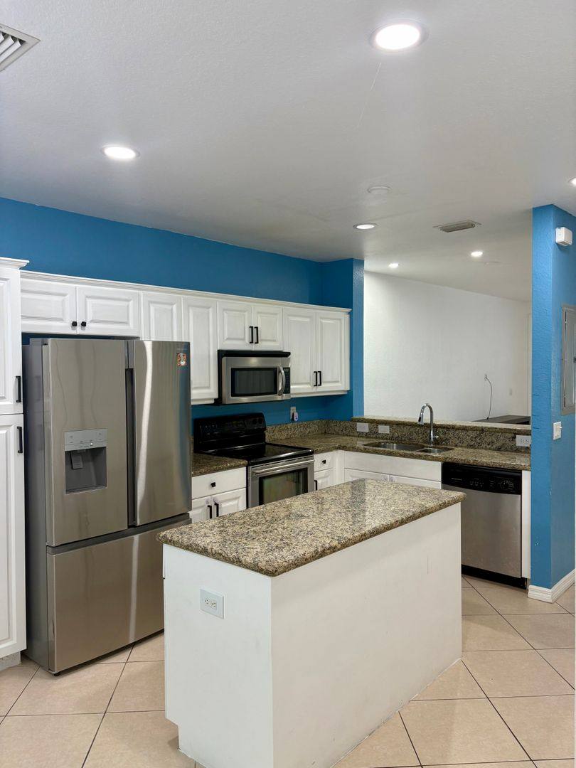 Townhouse for rent at 1956 Alamanda Way, West Palm Beach, FL 33404