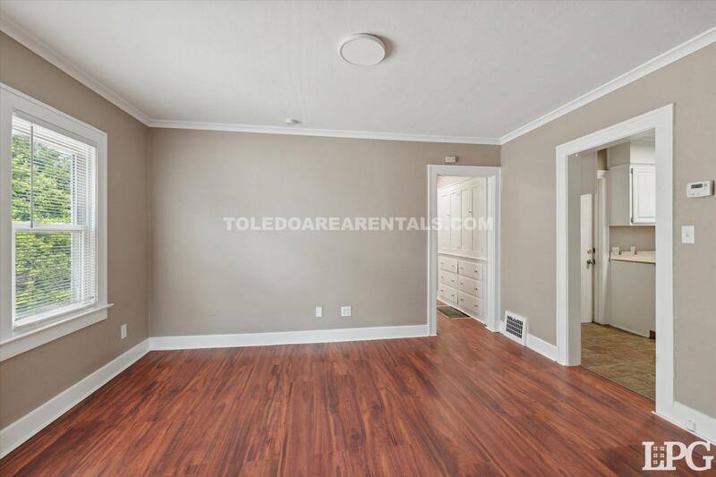 Apartment for rent at 2030 Wyndhurst Rd, Toledo, OH 43607