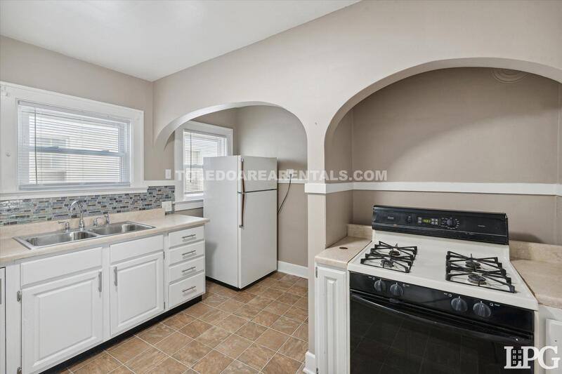 Apartment for rent at 2030 Wyndhurst Rd, Toledo, OH 43607