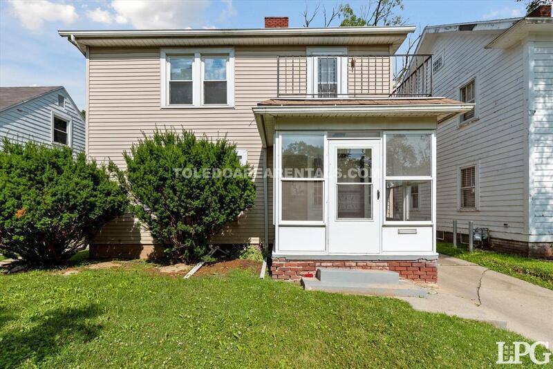 Apartment for rent at 2030 Wyndhurst Rd, Toledo, OH 43607