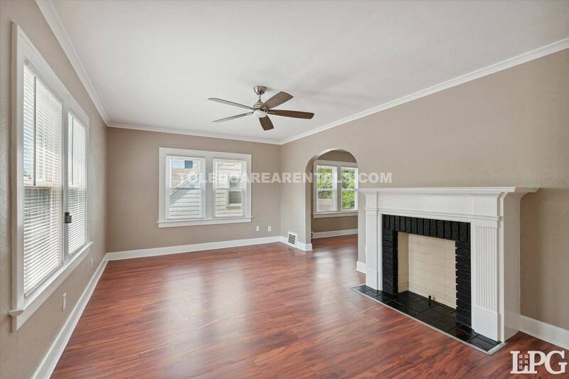 Apartment for rent at 2030 Wyndhurst Rd, Toledo, OH 43607
