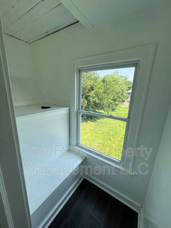 House for rent at 2450 Benton Blvd #B, Kansas City, MO 64127