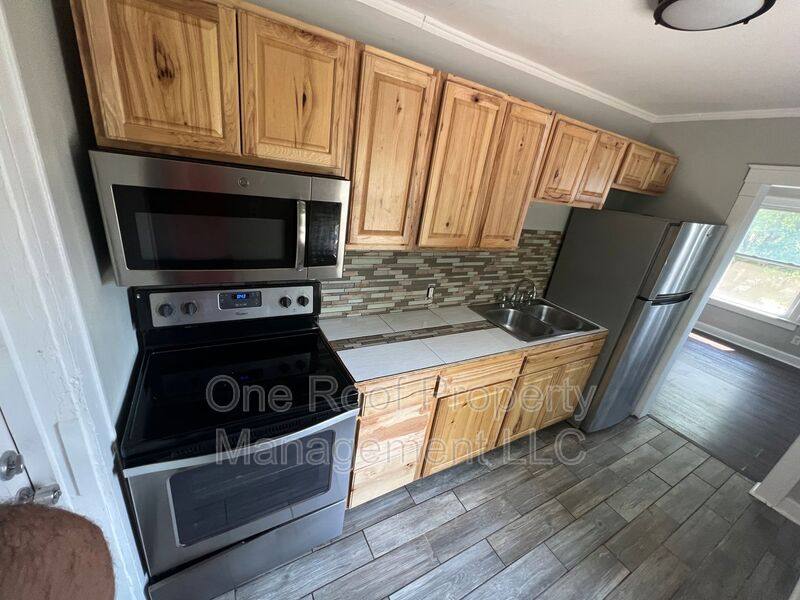 House for rent at 2450 Benton Blvd #B, Kansas City, MO 64127