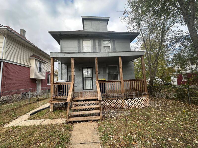 House for rent at 2002 E 35th St, Kansas City, MO 64109