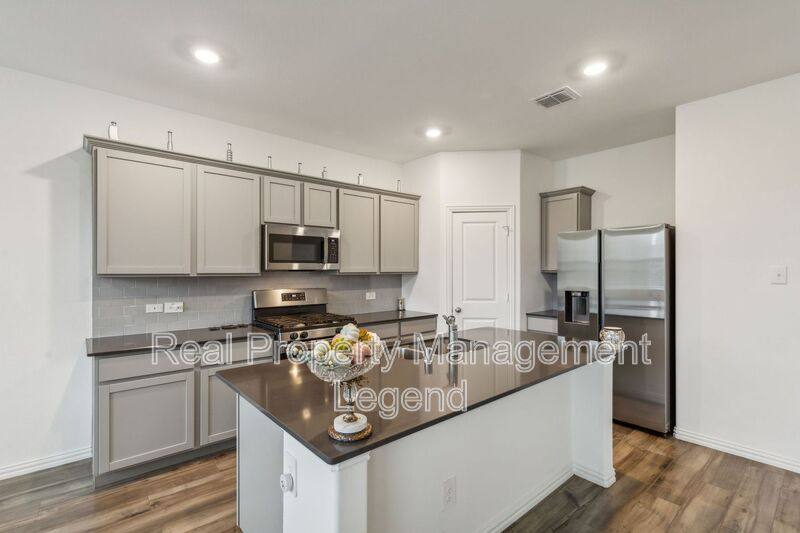 House for rent at 3803 Thomas Plains Dr, Forney, TX 75126
