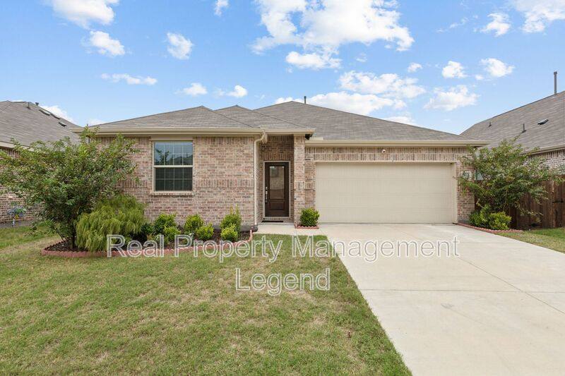 House for rent at 3803 Thomas Plains Dr, Forney, TX 75126