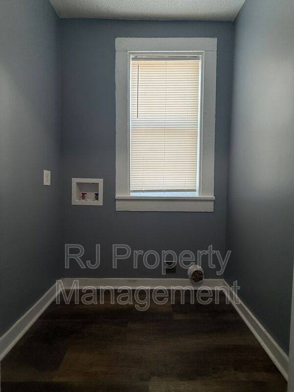 House for rent at 425 Carpenter St, Memphis, TN 38112