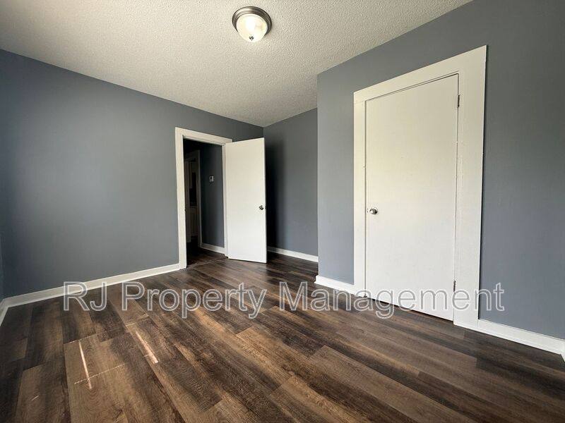 House for rent at 425 Carpenter St, Memphis, TN 38112