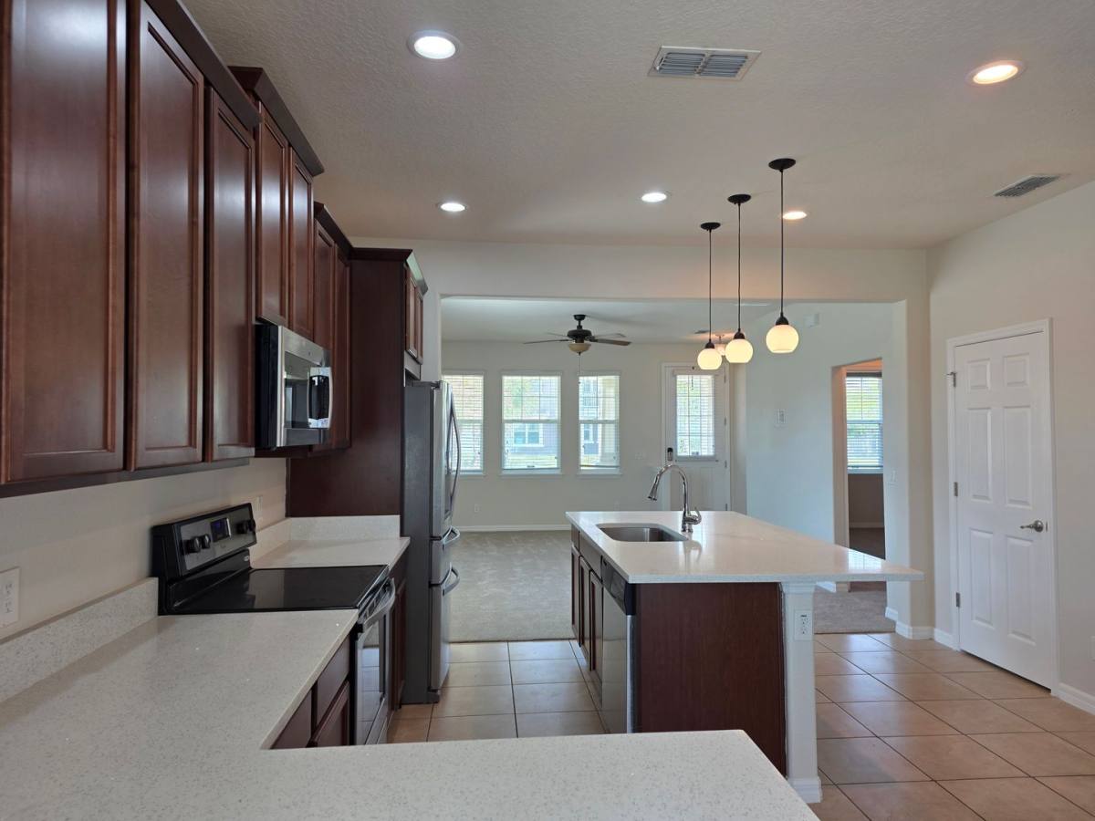 House for rent at 4772 Silver Birch Way, Orlando, FL 32811