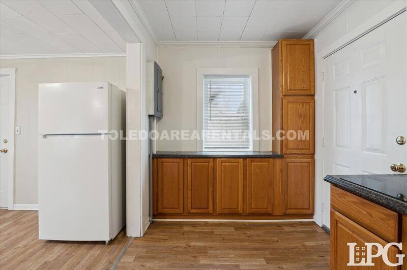 House for rent at 2129 Nevada St, Toledo, OH 43605