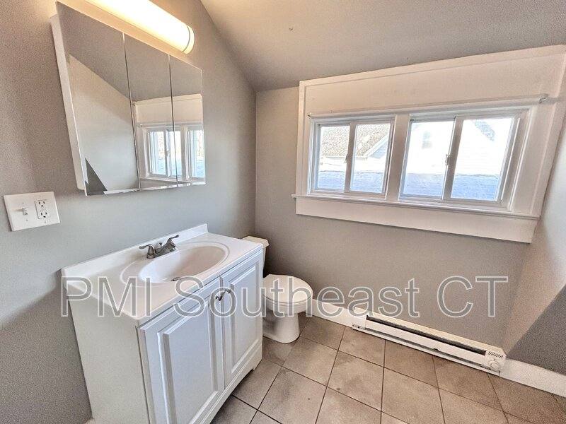 Apartment for rent at 50 Montauk Ave #2, New London, CT 06320