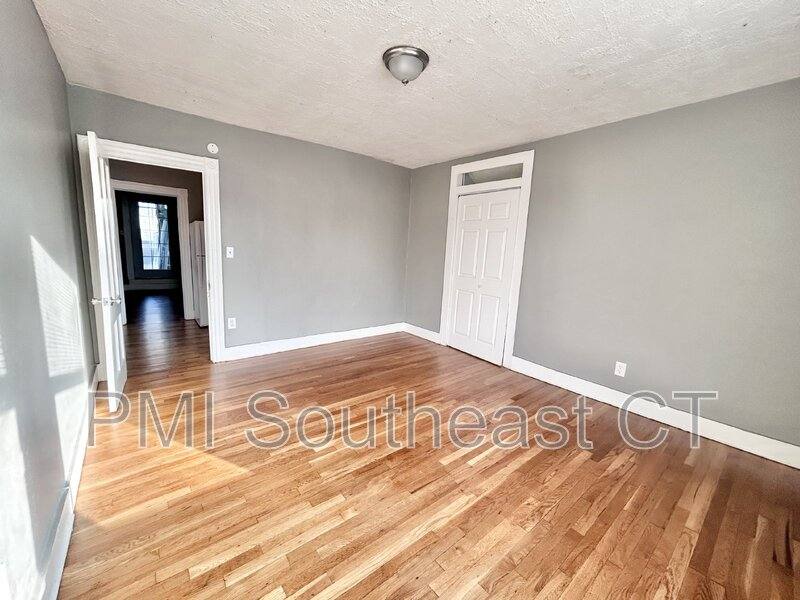 Apartment for rent at 50 Montauk Ave #2, New London, CT 06320