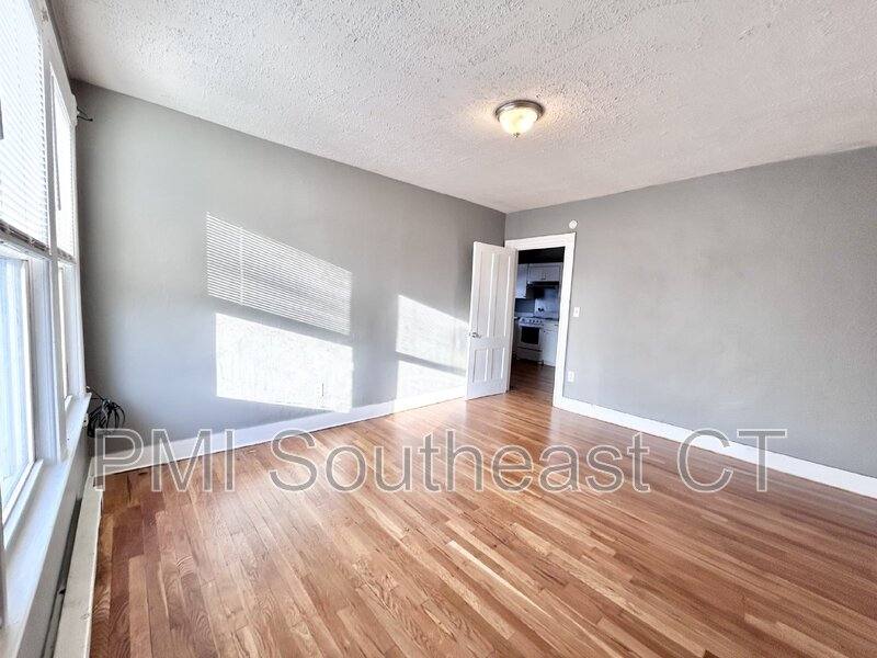 Apartment for rent at 50 Montauk Ave #2, New London, CT 06320