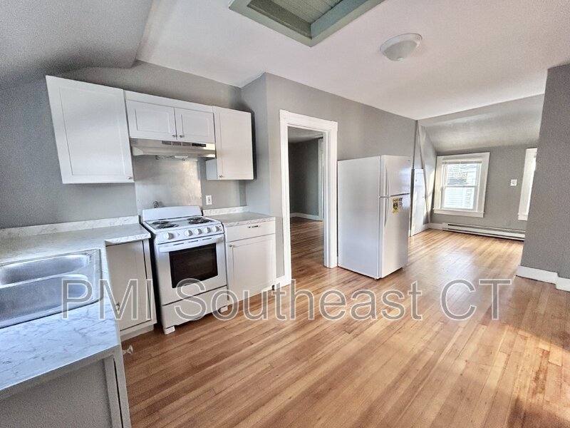 Apartment for rent at 50 Montauk Ave #2, New London, CT 06320