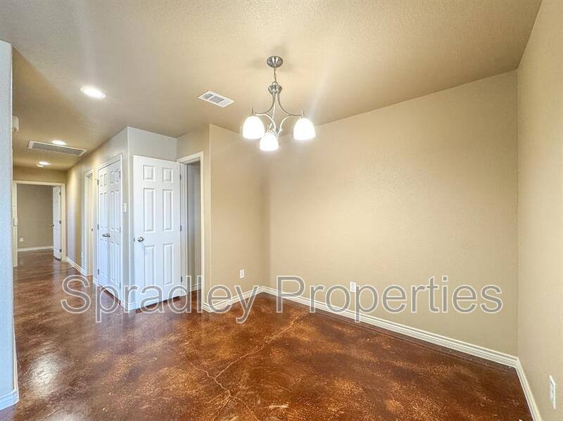 Apartment for rent at 912B Mason Dr, Belton, TX 76513