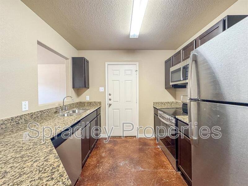 Apartment for rent at 912B Mason Dr, Belton, TX 76513