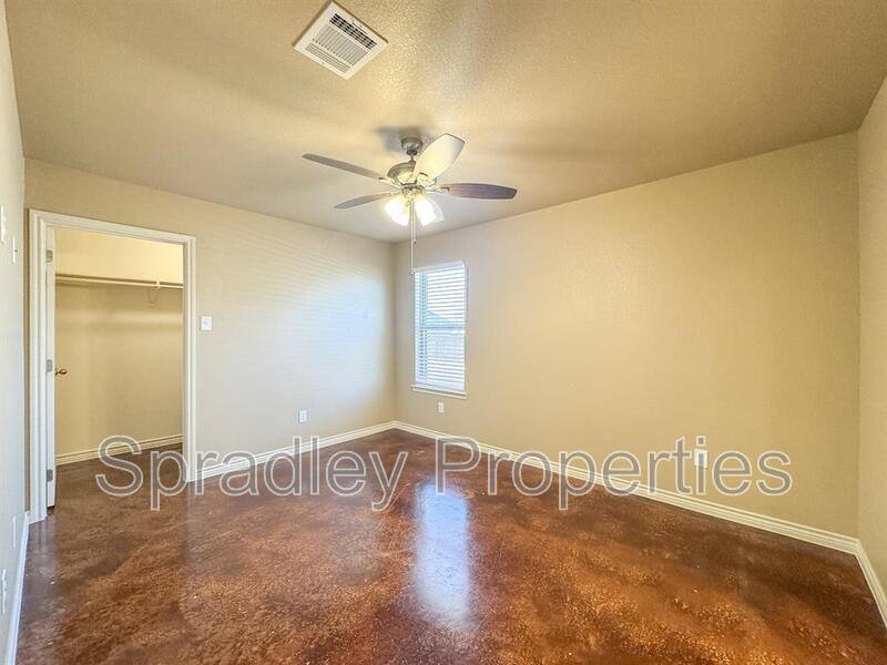 Apartment for rent at 912B Mason Dr, Belton, TX 76513
