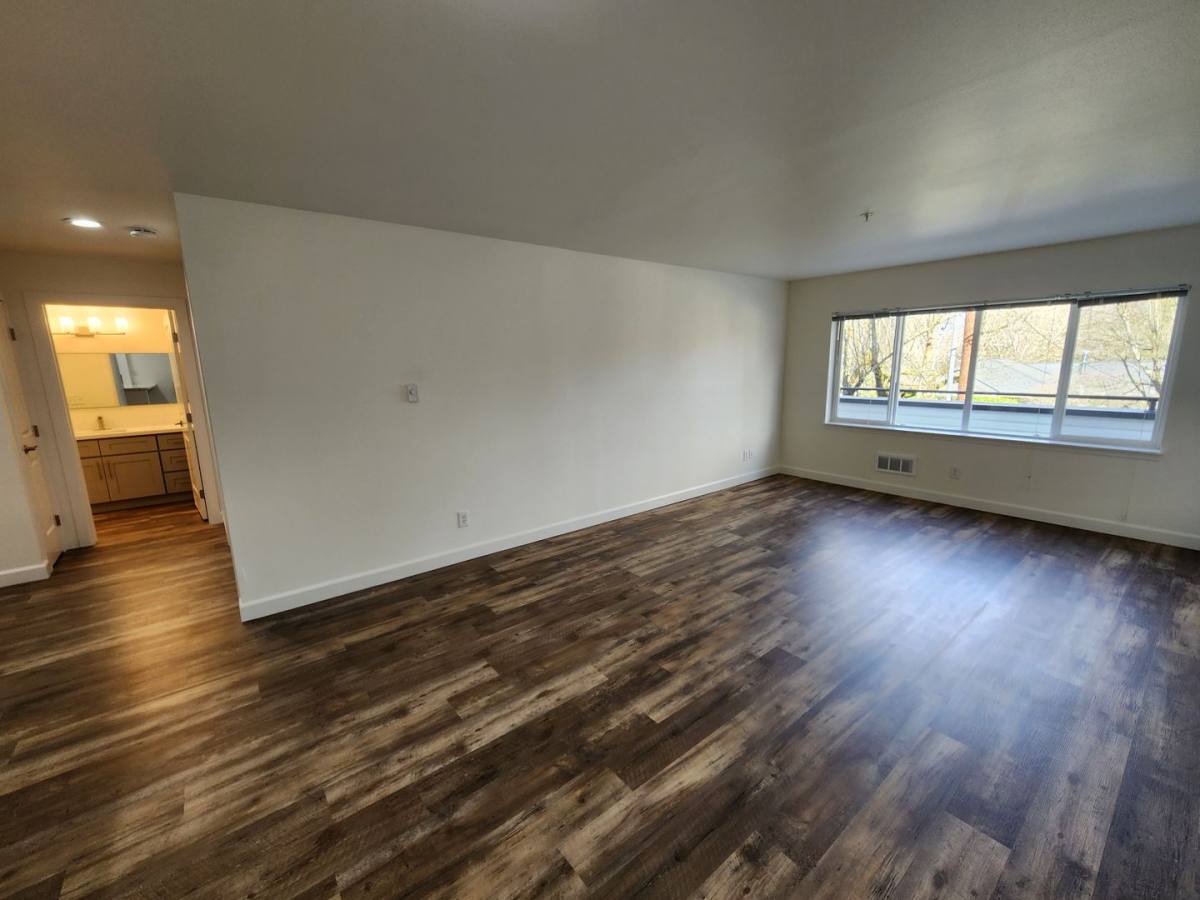 Apartment for rent at 75 NW Dogwood St, Issaquah, WA 98027