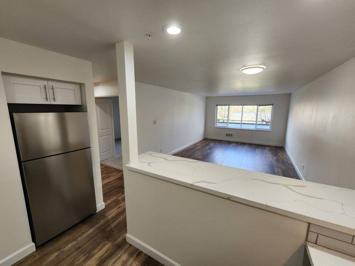 Apartment for rent at 75 NW Dogwood St, Issaquah, WA 98027