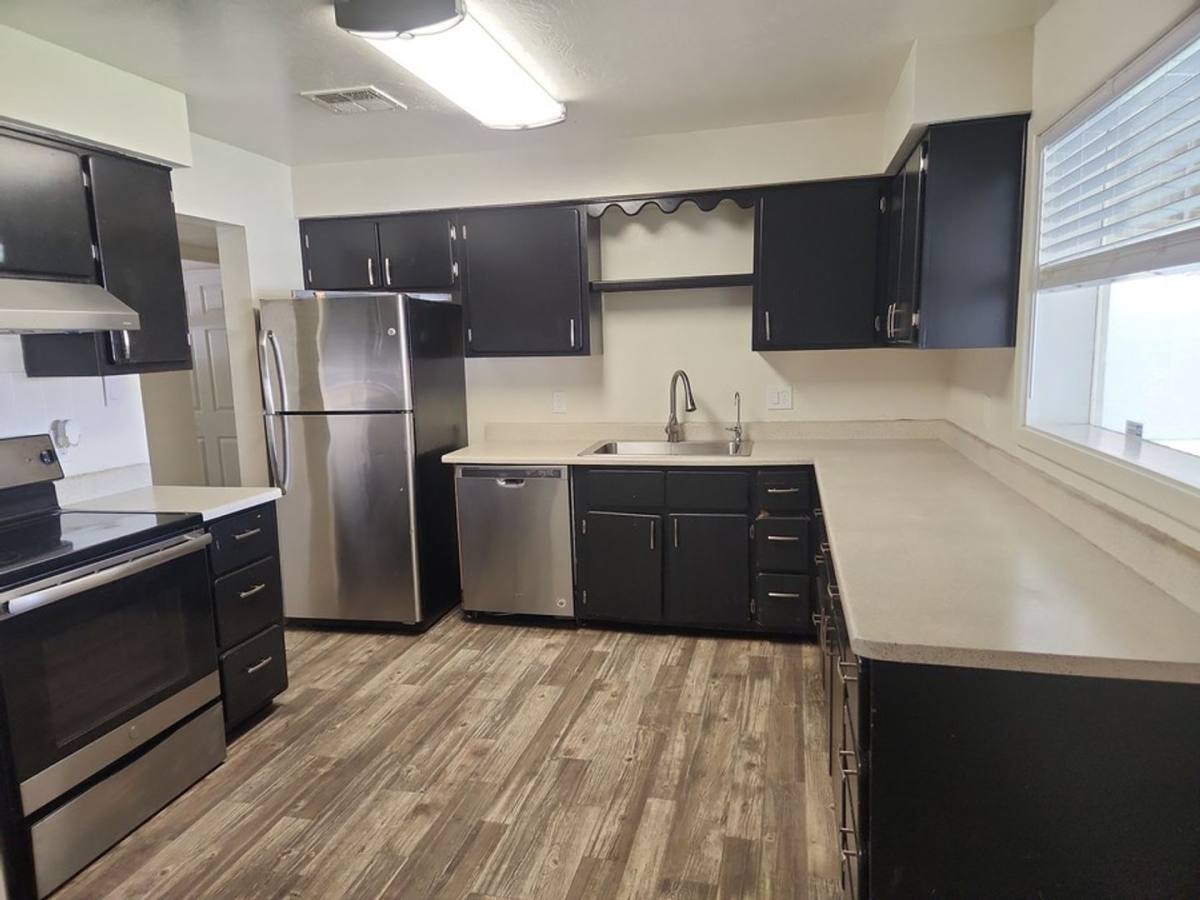 House for rent at 2918 W Missouri Ave, Phoenix, AZ 85017