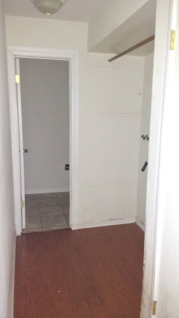 Townhouse for rent at 1851 McKool Ave, Streamwood, IL 60107