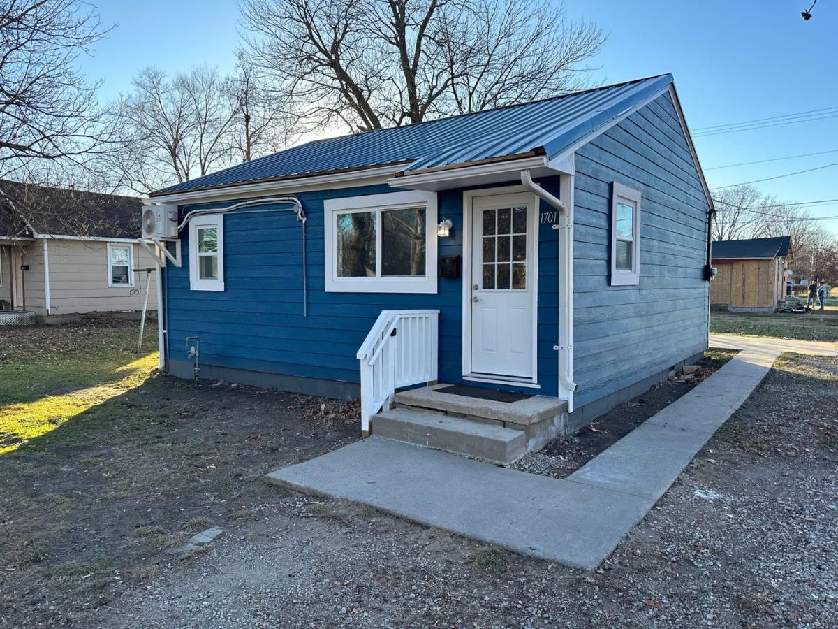 House for rent at 1701 E Ave, Baxter Springs, KS 66713