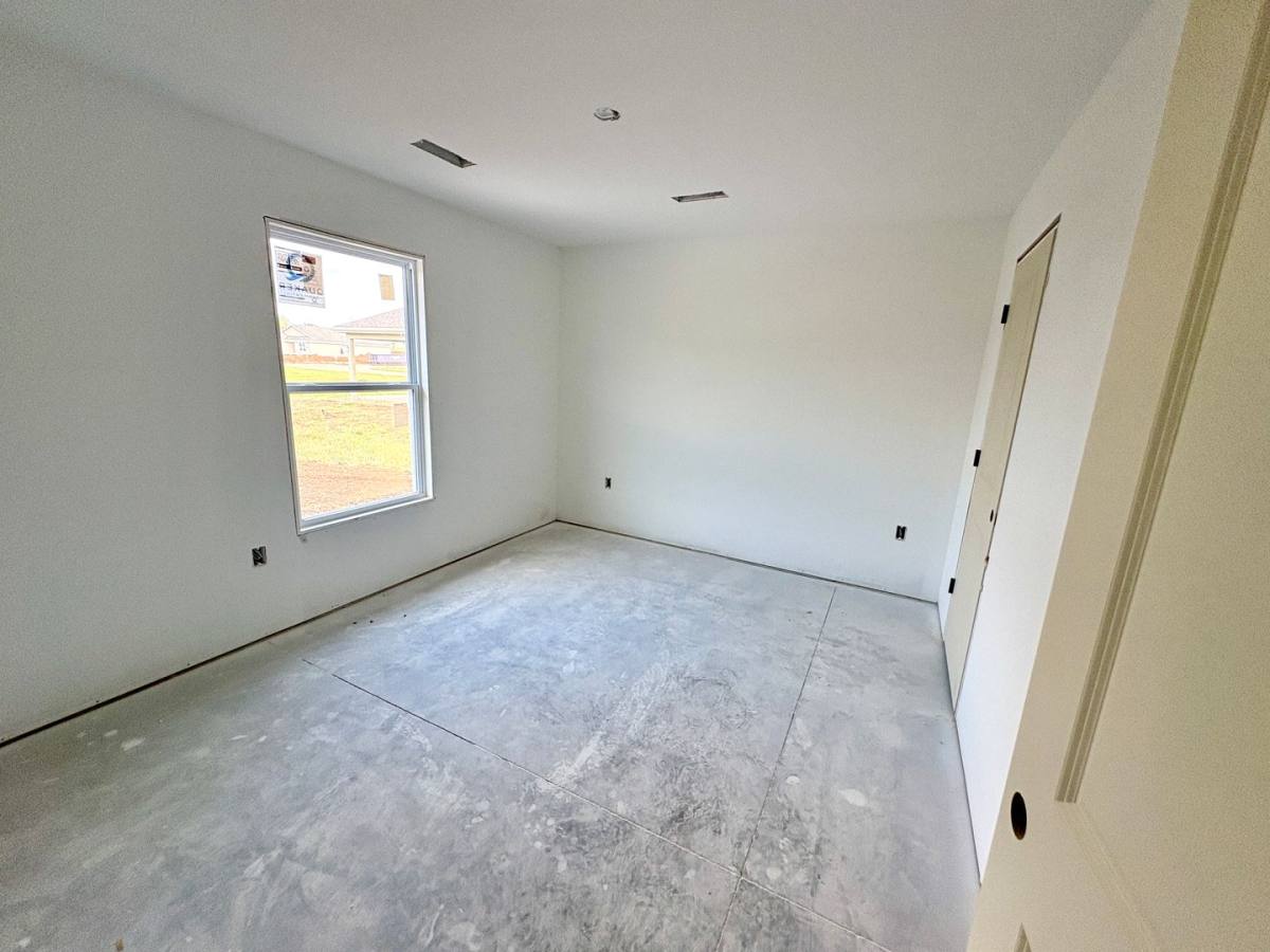 House for rent at 4654 Pierce Dr, Manhattan, KS 66502