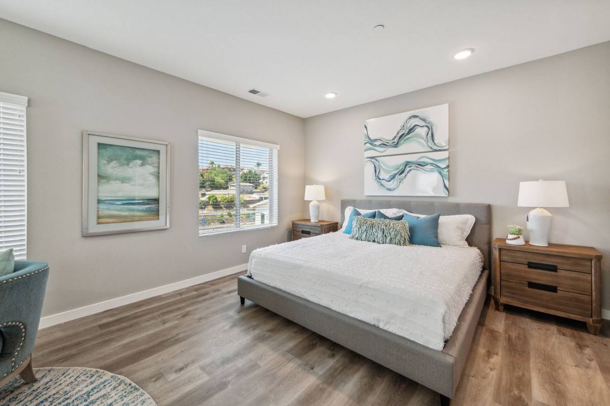 Townhouse for rent at 1452 Vista Heights Way, Vista, CA 92084