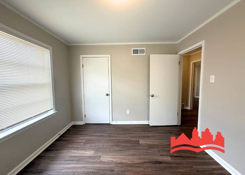 House for rent at 142 Jeanne Dr, Memphis, TN 38109