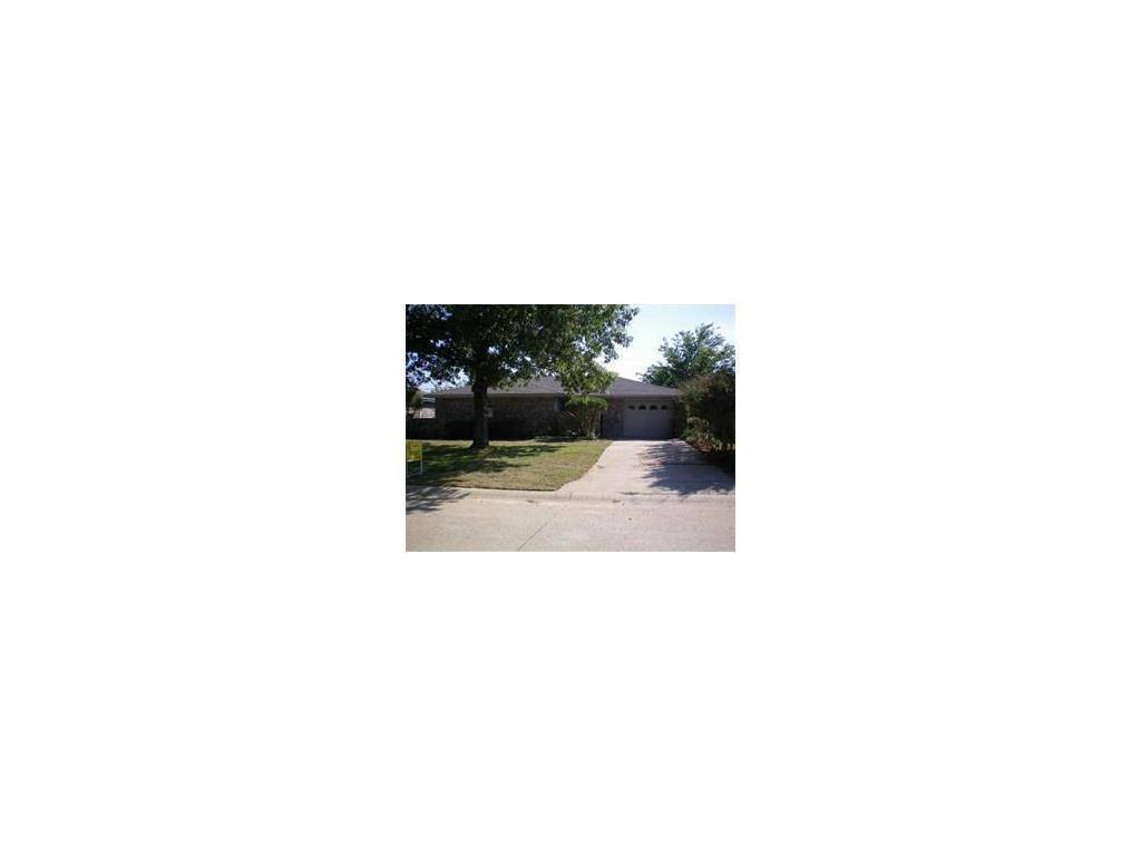 House for rent at 821 Loganwood Dr, Royse City, TX 75189