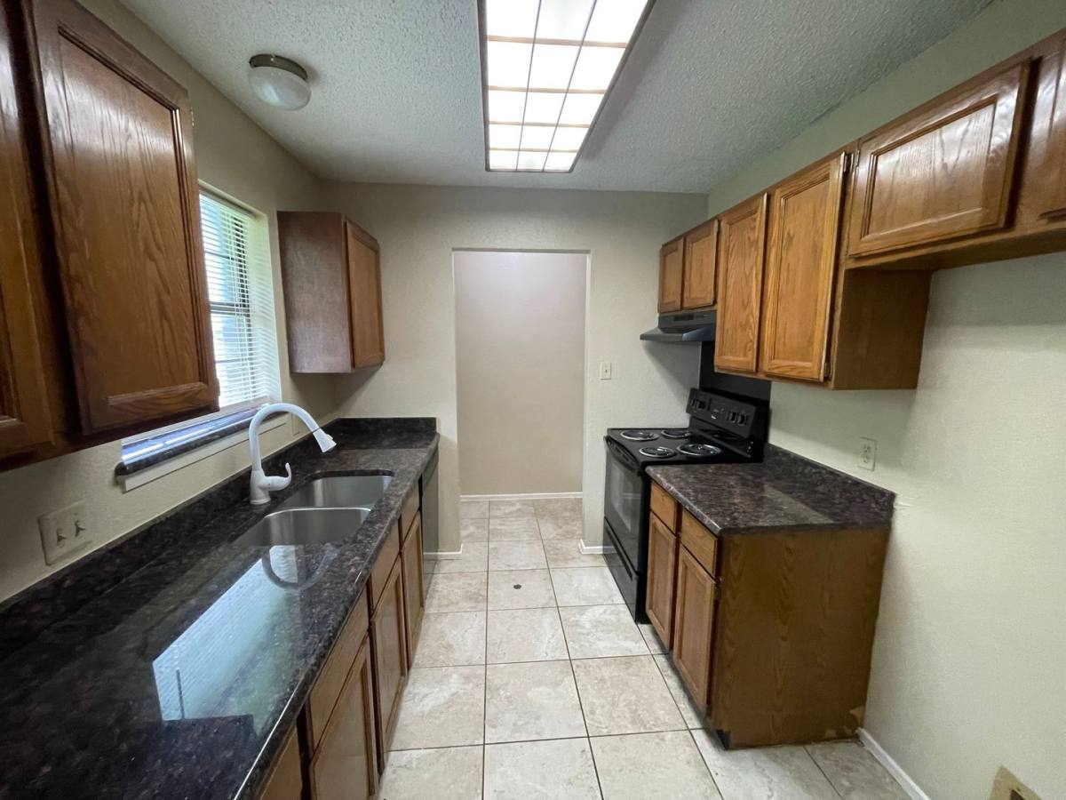 House for rent at 821 Loganwood Dr, Royse City, TX 75189